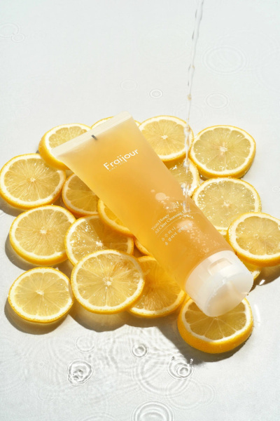 Fraijour Yuzu Honey All Clear Cleansing Foam Очищающий гель для сияния кожи с юдзу